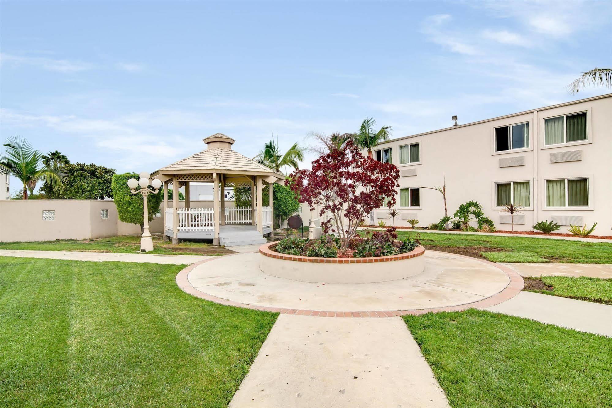 Motel 6-Carson, Ca (Adults Only) מראה חיצוני תמונה